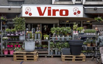 Voorkant winkel Viro Veendam